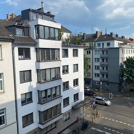 Hotel Petite Koenigsallee Self Check-In Düsseldorf Exterior foto