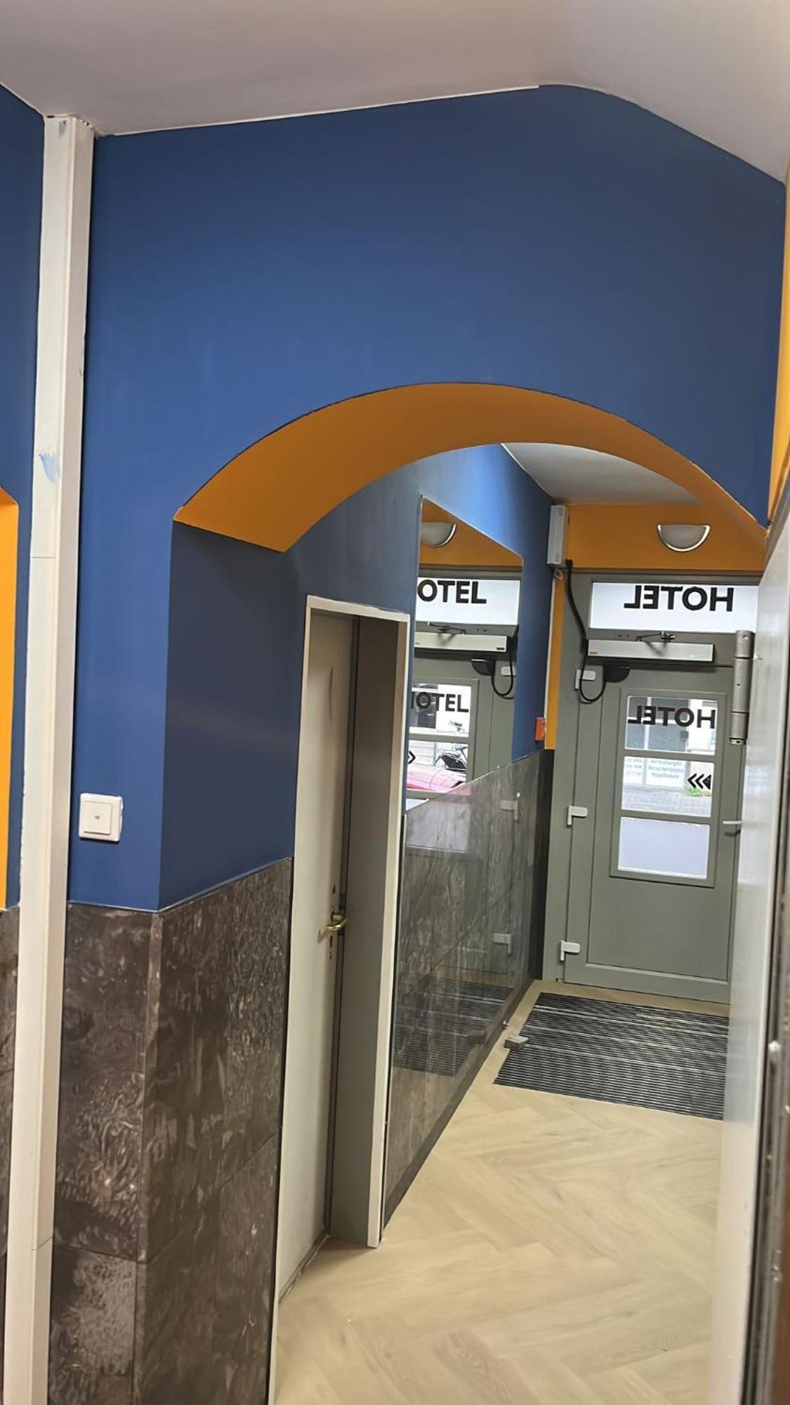 Hotel Petite Koenigsallee Self Check-In Düsseldorf Exterior foto